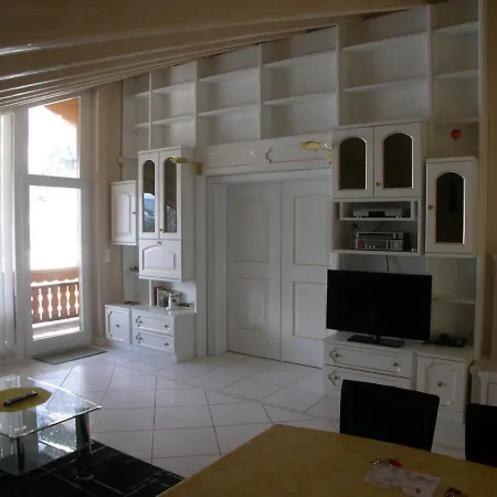 Adlerhorst Apartmán *